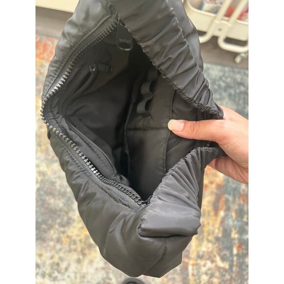 Dagne Dover Rider Shoulder Bag - Picture 6 of 6